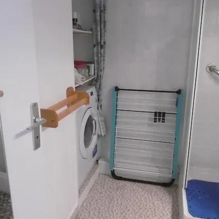 T2 Moderne Avec Piscines, Garage Et Proche - - Fr-1-796-43 Apartment *