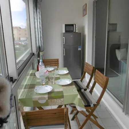 T2 Moderne Avec Piscines, Garage Et Proche - - Fr-1-796-43 Appartamento Gruissan