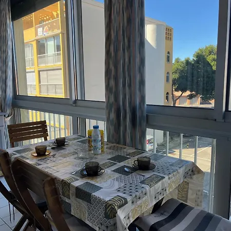 T2 Moderne Avec Piscines, Garage Et Proche - - Fr-1-796-43 Apartment *