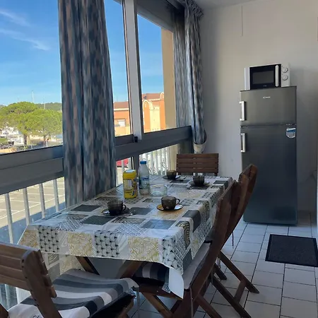 Apartment T2 Moderne Avec Piscines, Garage Et Proche - - Fr-1-796-43 Gruissan