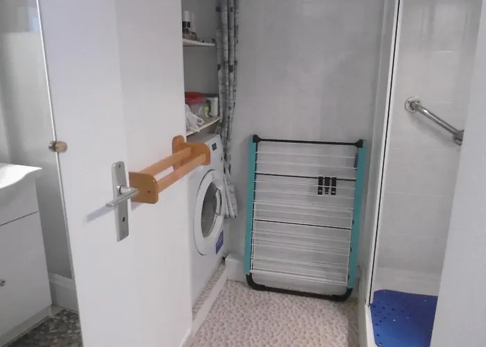 T2 Moderne Avec Piscines, Garage Et Proche - - Fr-1-796-43 Lejlighed *