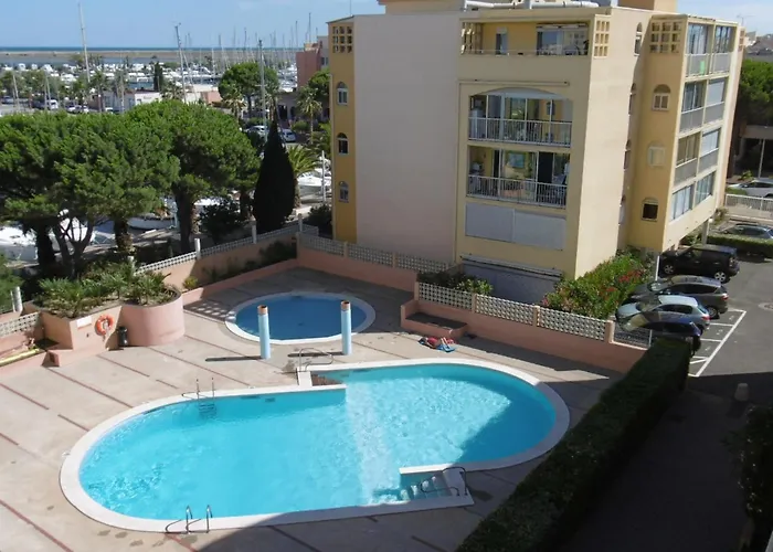 Lejlighed T2 Moderne Avec Piscines, Garage Et Proche - - Fr-1-796-43 *